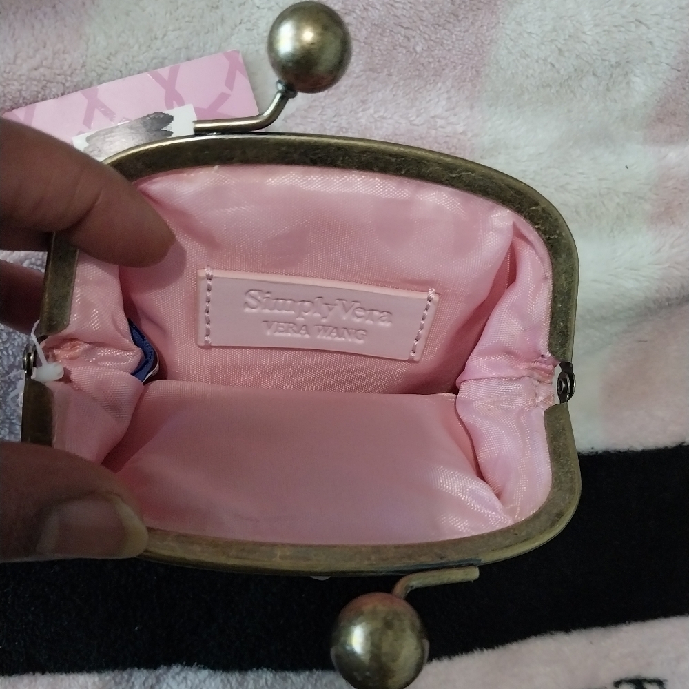 Cancer Survivor Change Bag - Picture 5 of 5